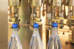 hydraulics in water bottle assembly line